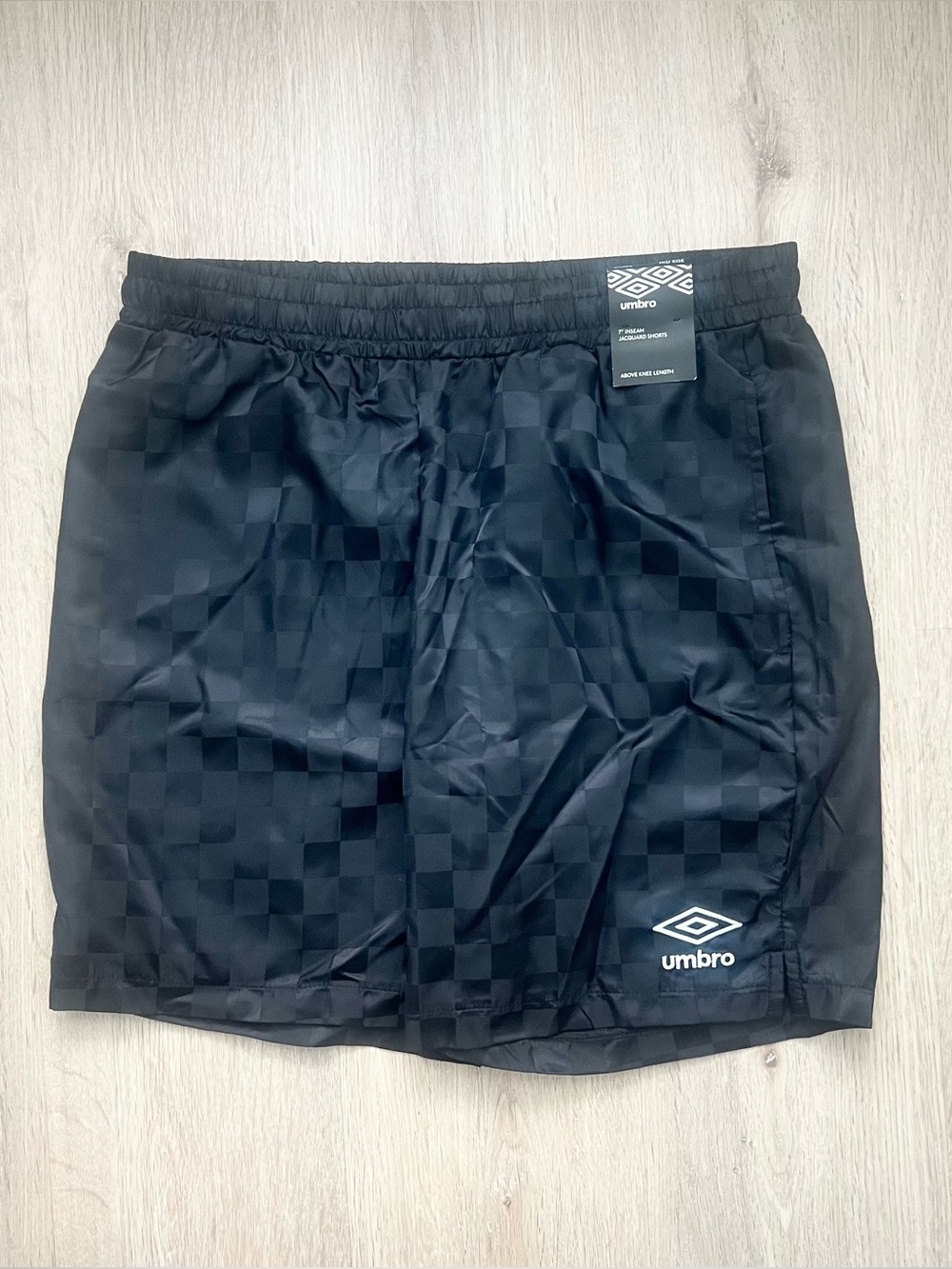 NWT Vintage Y2K Umbro Soccer Logo Checkered Jacquard Athletic Shorts Mens Small